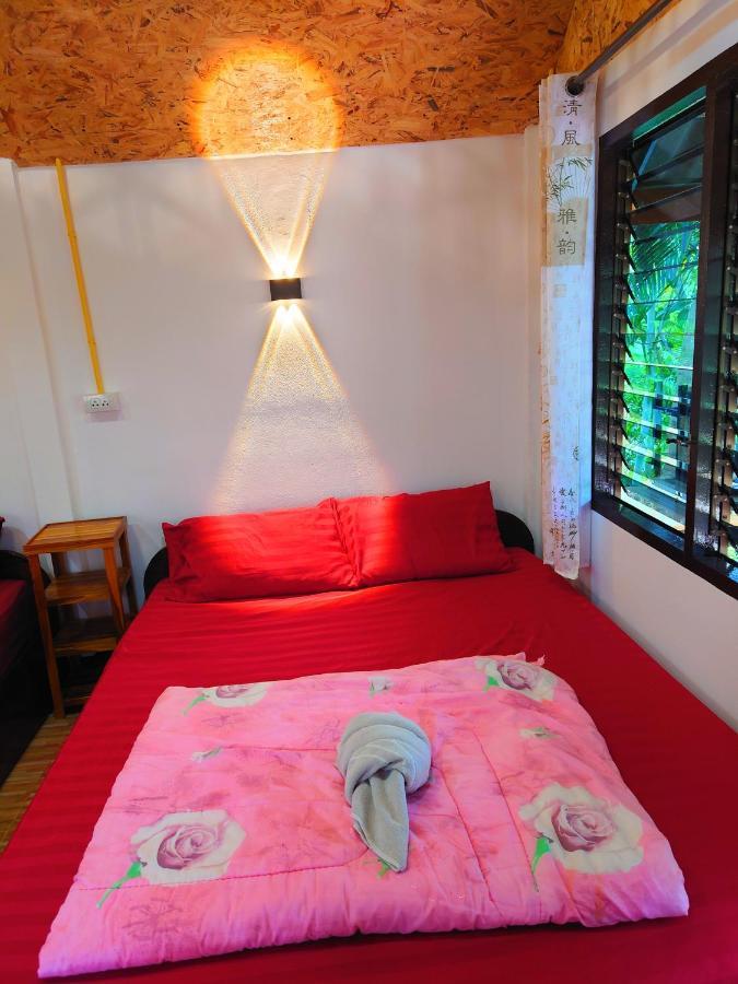บ้านดินโฮมสเตย์ ปางอุ๋ง Ban Huai Makhuea Som Buitenkant foto